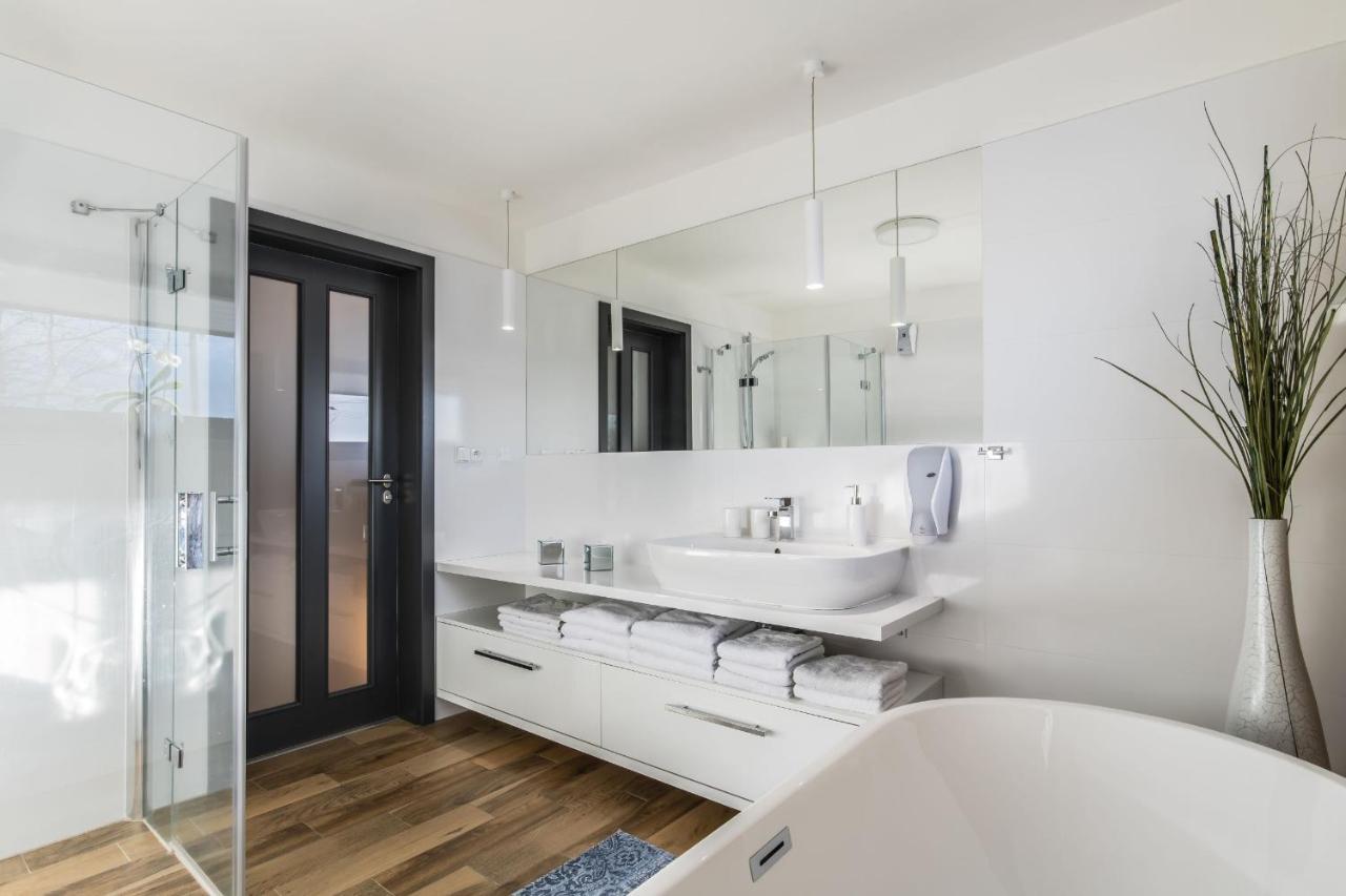 Hotel Maralak Kunčice pod Ondřejníkem Екстериор снимка
