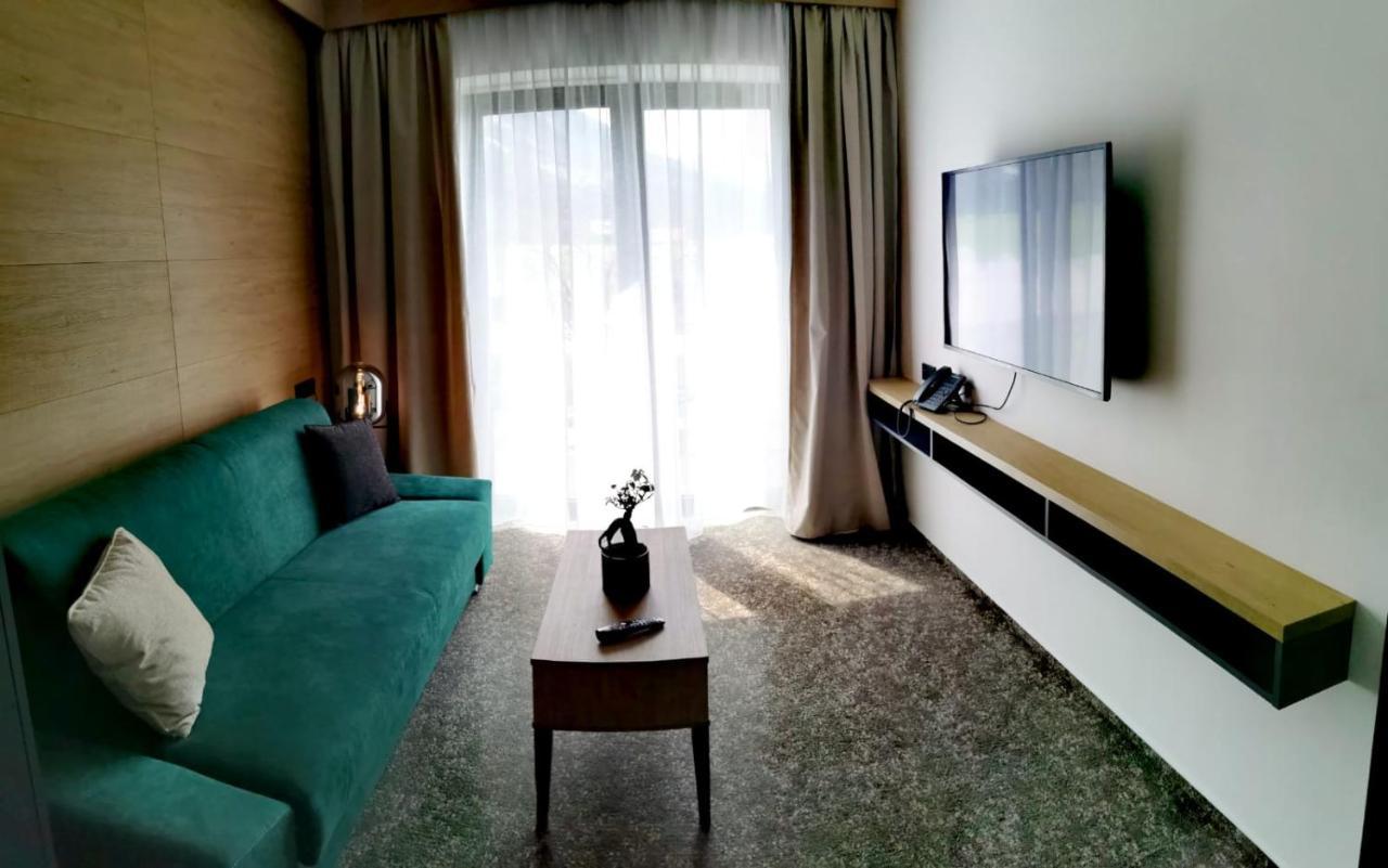 Hotel Maralak Kunčice pod Ondřejníkem Екстериор снимка